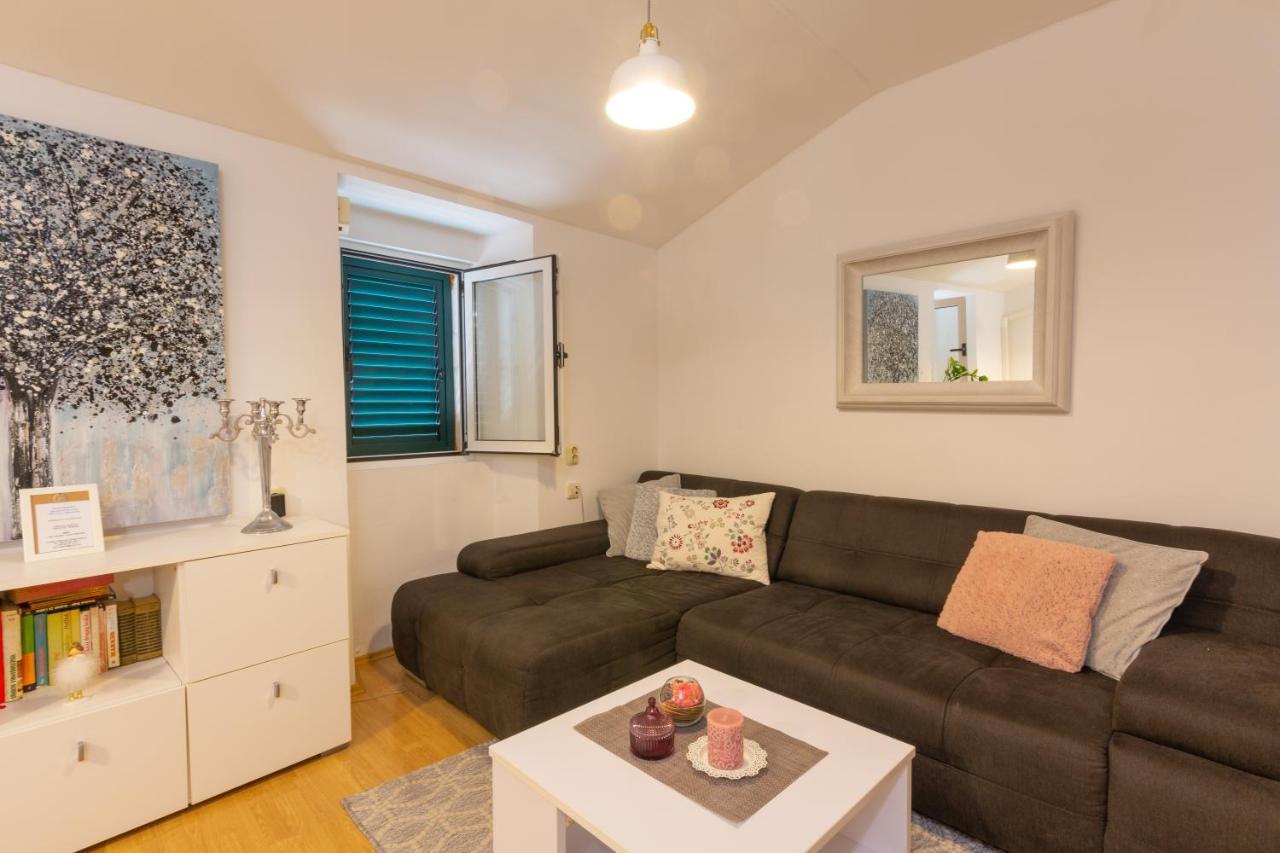 Katarina Old Town Apartment ดูบรอฟนิก ภายนอก รูปภาพ